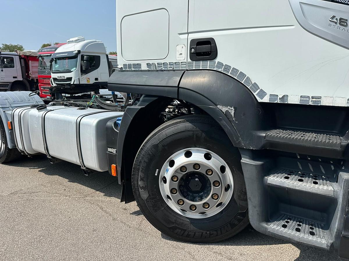 Usato Iveco Stralis 460 cabina A/T POMPA E PRESA DI FORZA ADR