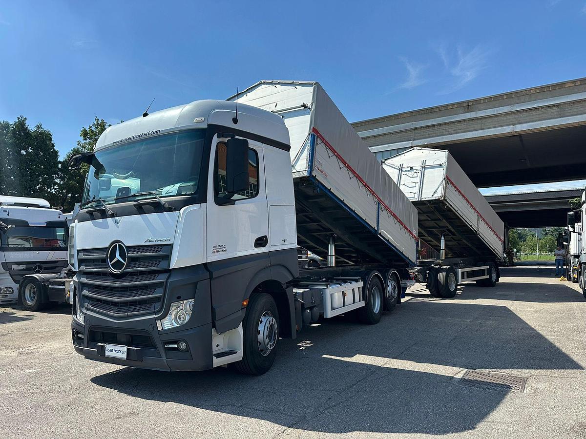 Usato MERCEDES ACTROS 2545 RIBALTABILE TRILATERALE+RIMORCHIO DUE ASSI RIBALTABILE TRILATERALE 2017