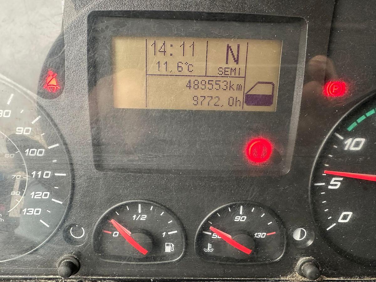 Usato Motrice due assi Iveco Eurocargo 190s32 centina e telo