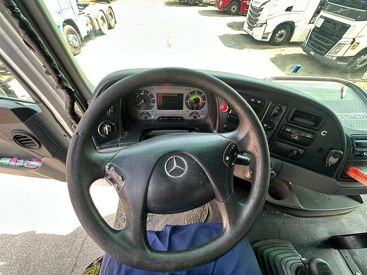 Usato Mercedes Actros 4146 8x4 Ribaltabile Posteriore