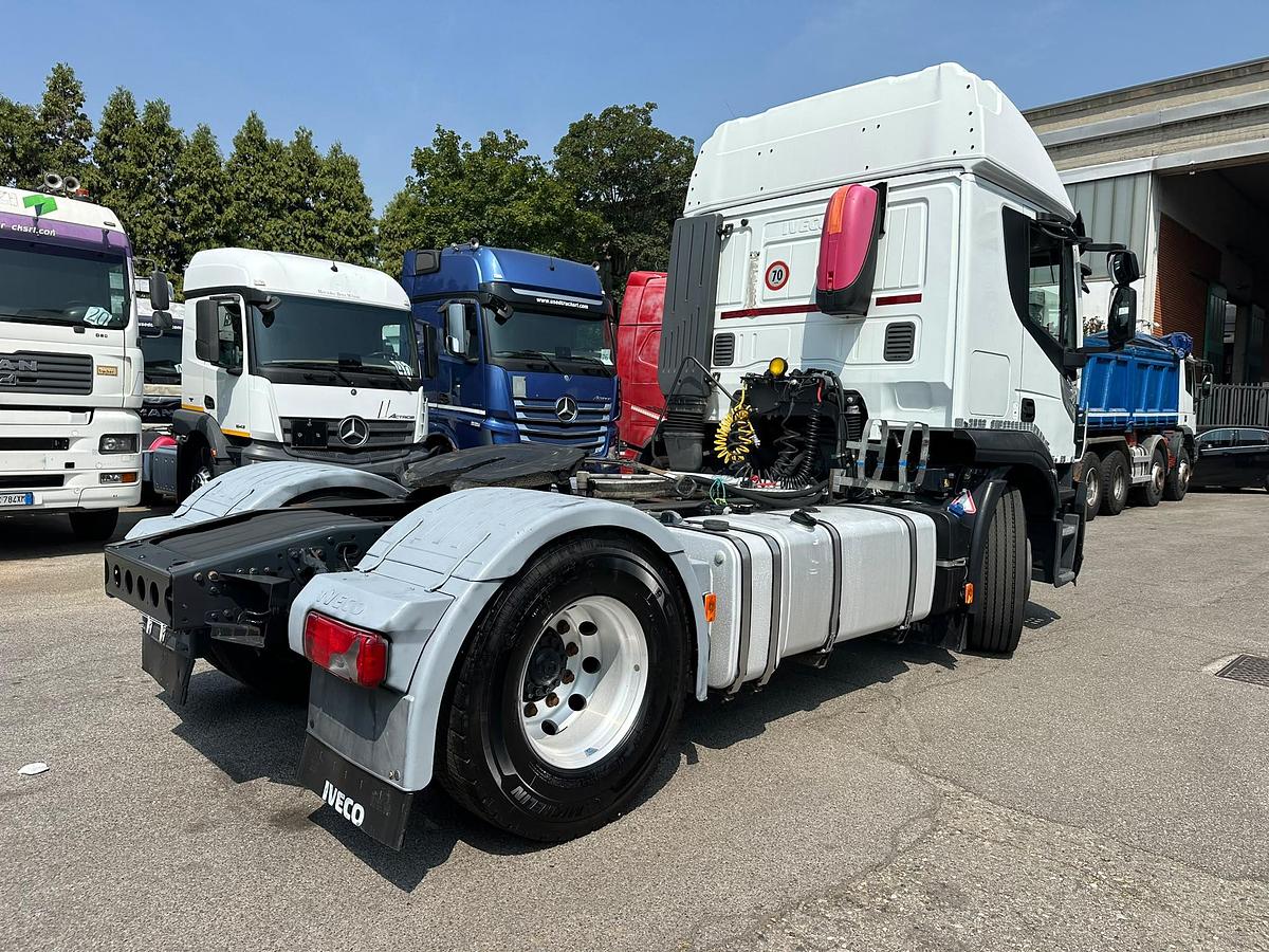 Usato Iveco Stralis 460 cabina A/T POMPA E PRESA DI FORZA ADR