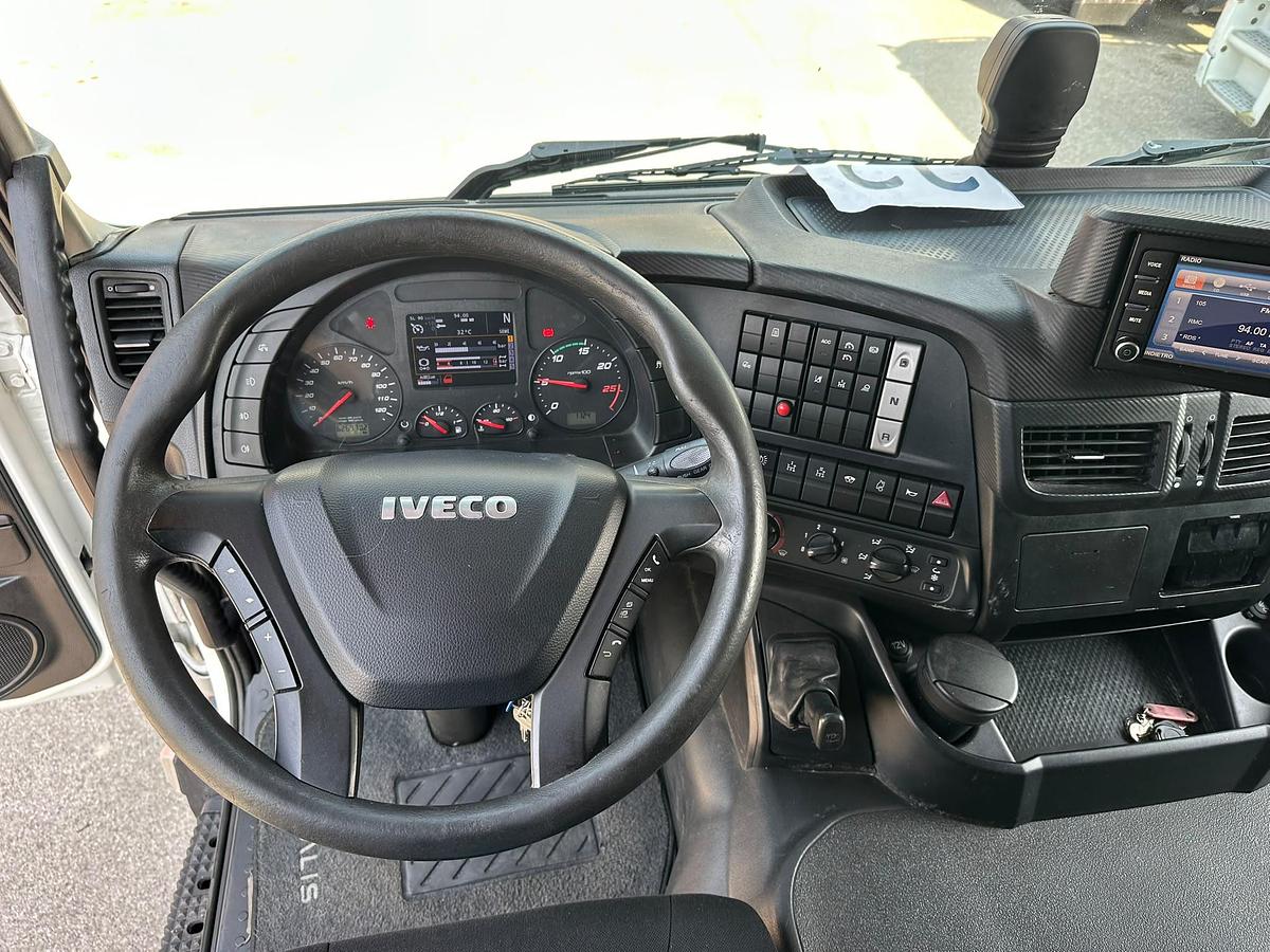 Usato Iveco Stralis 460 cabina A/T POMPA E PRESA DI FORZA ADR