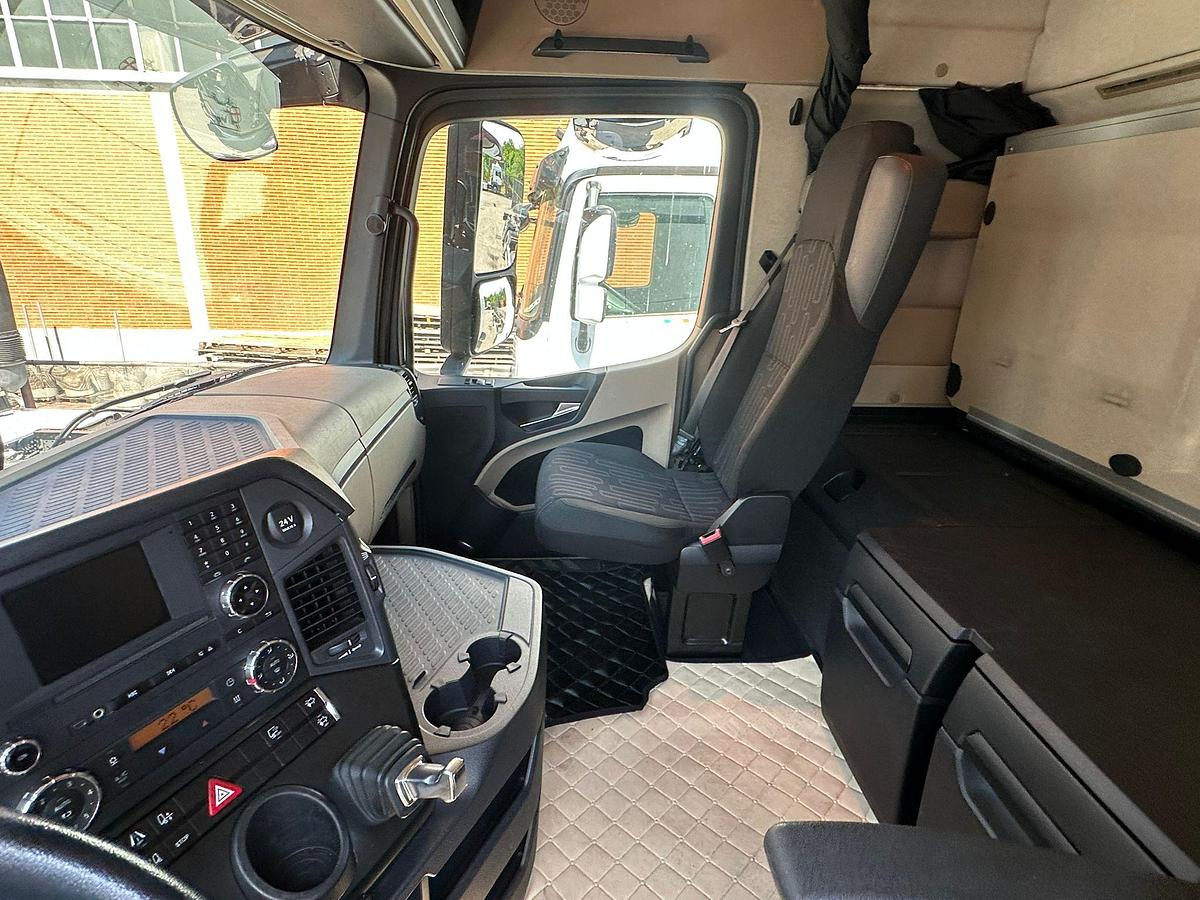 Usato MERDEDES ACTORS 1845 ADR TUTTE LE CLASSI KM 570000
