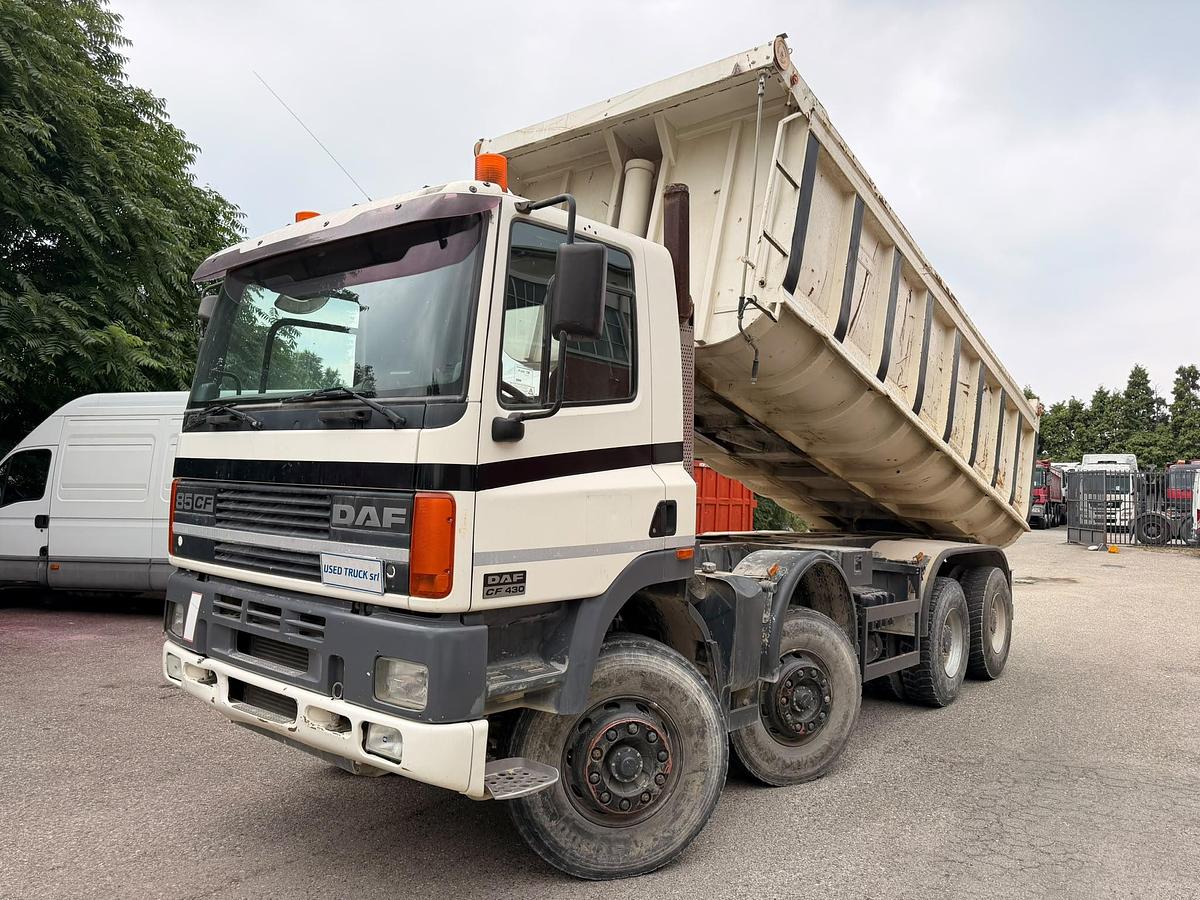 Usato Motrice Quattro assi Daf CF 85.430 8X4 Ribaltabile Posteriore