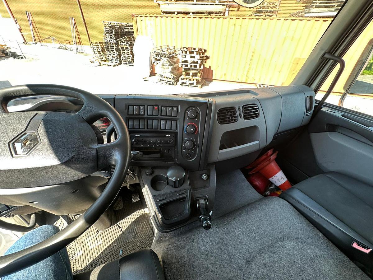 Usato RENAULT D 180.280 FURGONE CON SPONDA