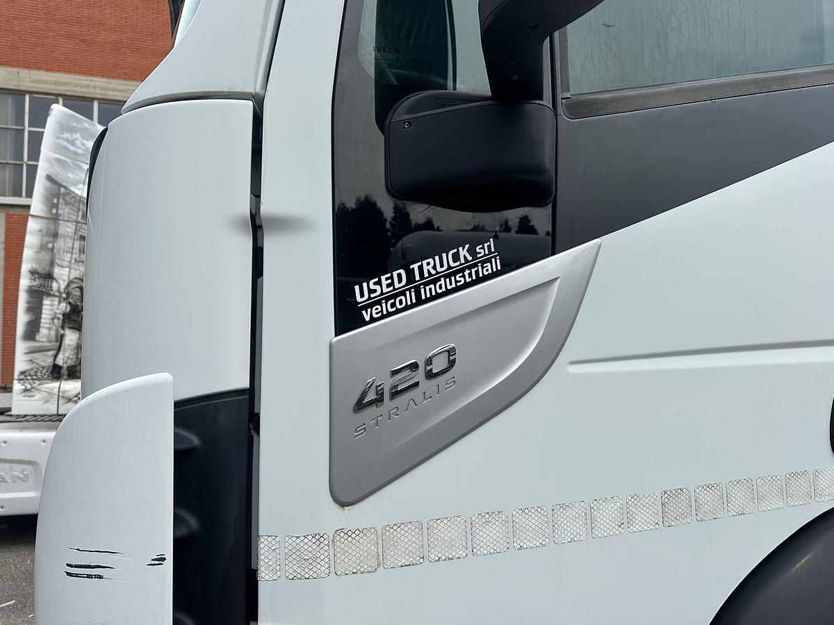 Usato iveco Stralis 420 adr tutte le classi