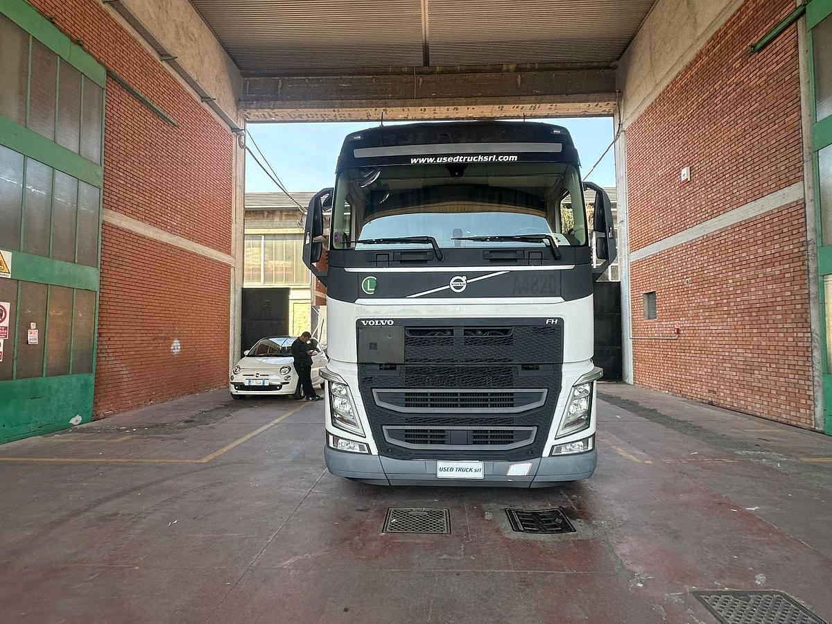 Usato Volvo FH 460 AUTOMATICO WEB /PLUS ANNO 2020 ADR TUTTELE CLASSI