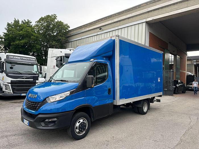 Usato Iveco Daily 35c16 Furgone box in alluminio con sponda battente euro 6b