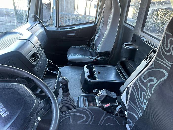 Usato Iveco Trackker 450 8x4 Ribaltabile posteriore Andreoli