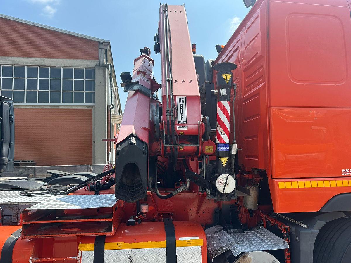 Usato VOLVO FH 460 8X4 STRADALE CON GRU FASSI F260BXP.24 