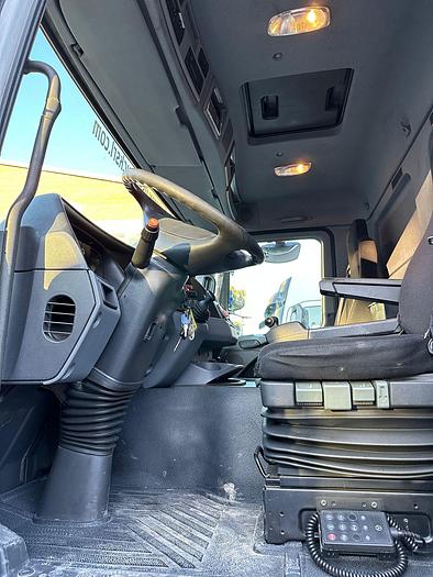 Usato MERCEDES BENZ 2532-6X2