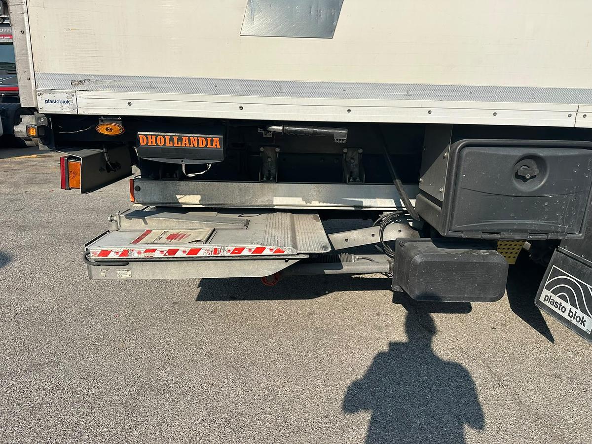 Usato IVECO STRALIS 360 CELLA FRIGO MT 9.60