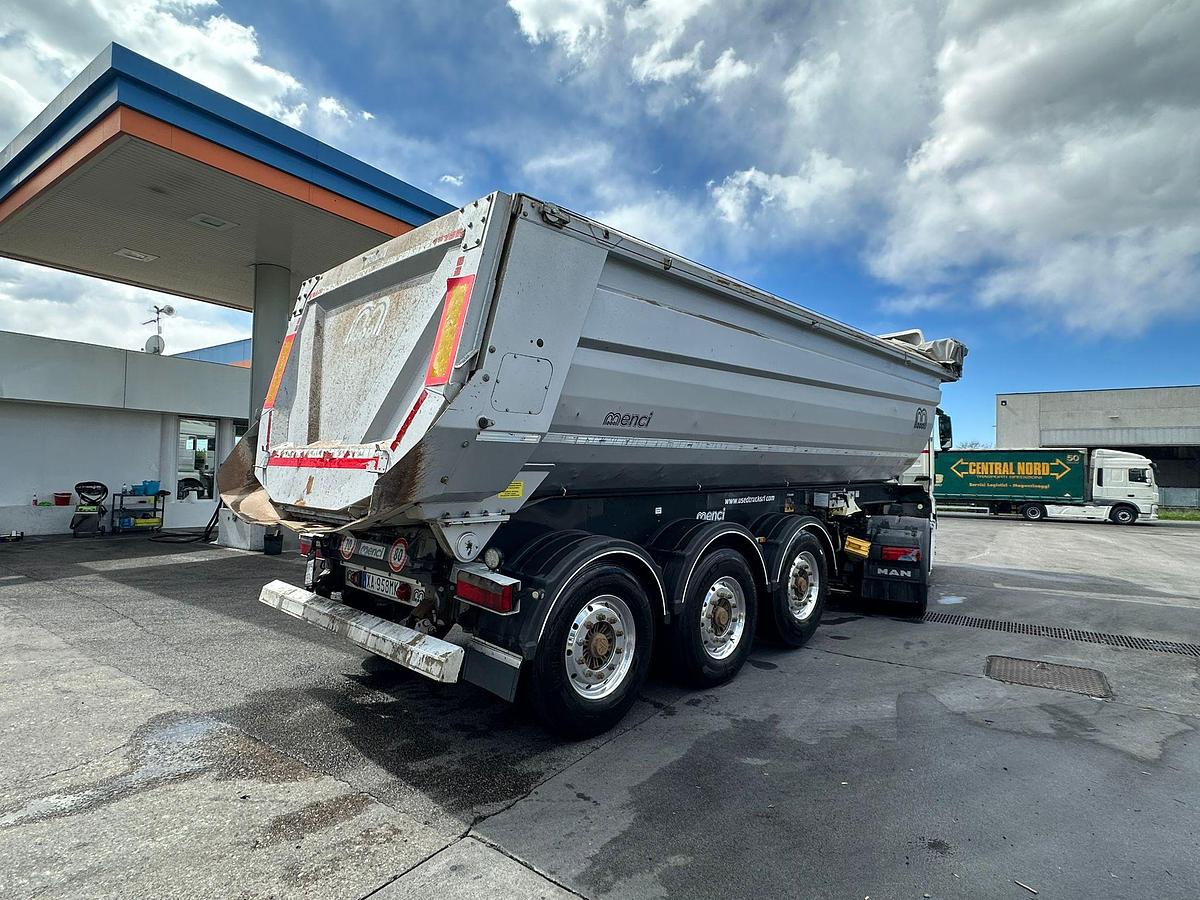 Usato Semirimorchio Menci 27 m^ ribaltabile posteriore