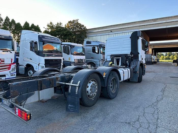 Usato MERCEDES BENZ 2532-6X2