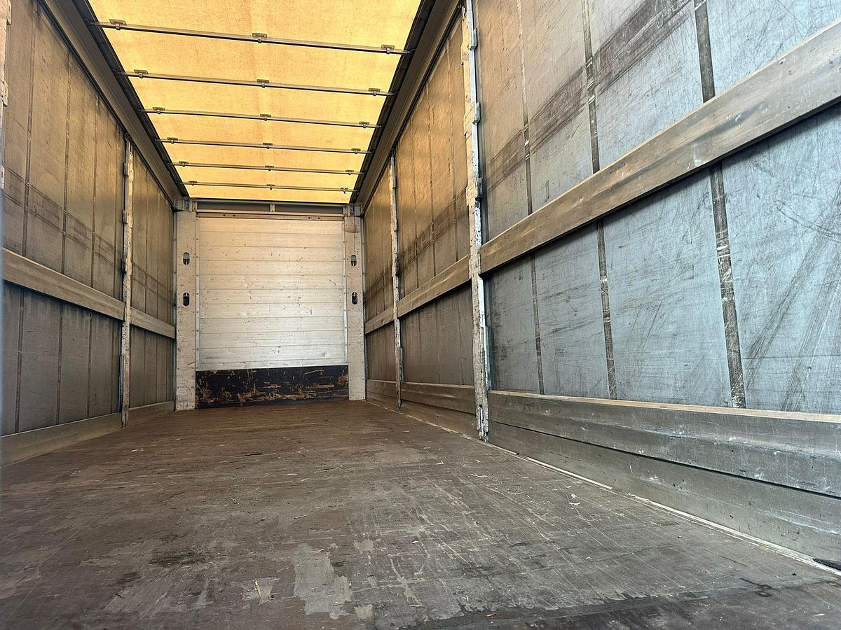 Usato Motrice tre assi Volvo FH 460 6x2 con Biga due assi comunicante km CERTIFICATI