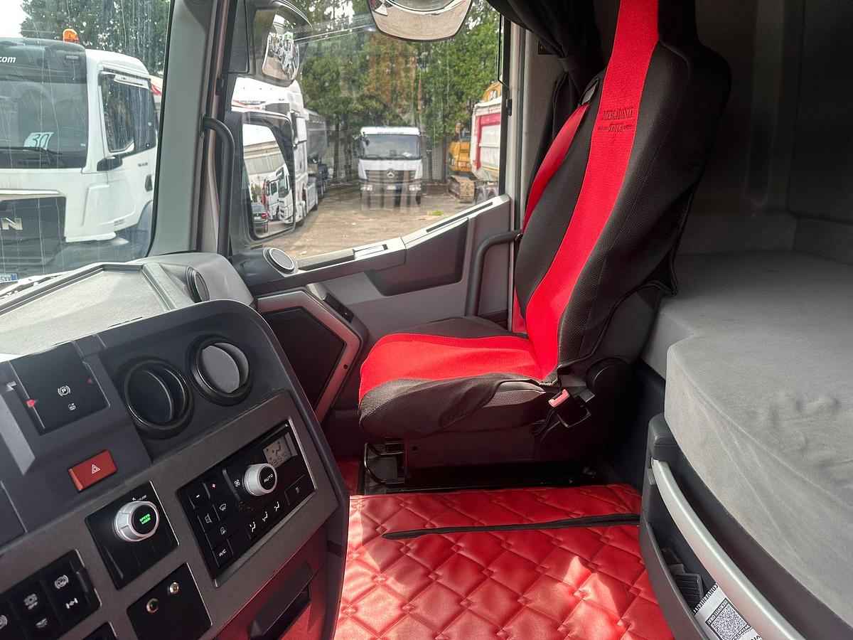 Usato RENAULT T 460 POMPA E PRESA DI FORZA