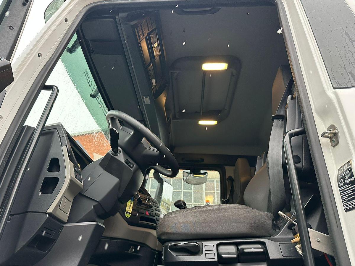 Usato MAN TGS 41.510 8X4 RIBALTABILE POSTERIORE ANNO 2022 (PARI AL NUOVO)