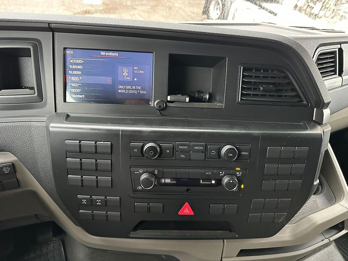 Usato MAN TGS 41.510 8X4 RIBALTABILE POSTERIORE ANNO 2022 (PARI AL NUOVO)