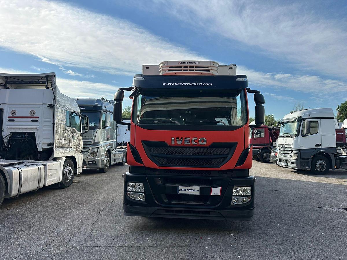 Usato Motrice tre assi Iveco Stralis 260s46 con Cella Frigo con motore ELETTRICO