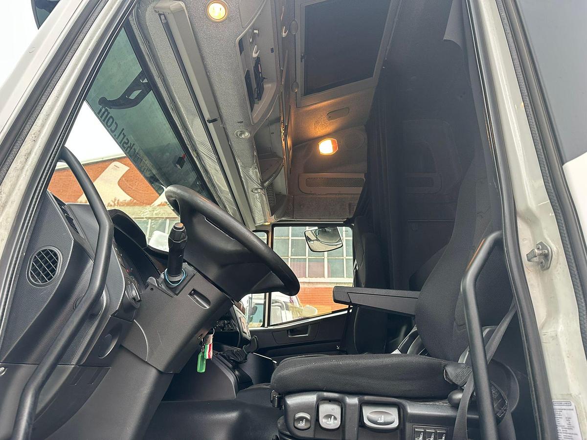 Usato Motrice tre assi Iveco Stralis 460 TELAIO PASSO 3800  ADR TUTTE LE CLASSI