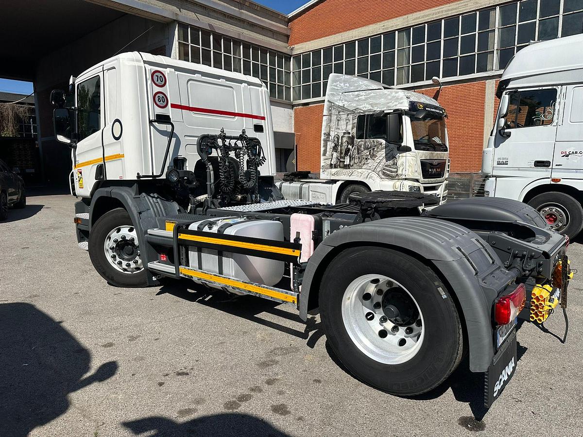 Usato SCANIA P410 CABINA CORTA ADR