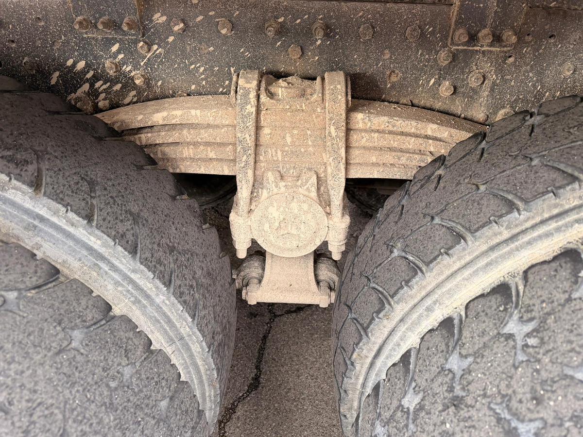 Usato MERCEDES ACTROS 4143 RIBALTABILE POSTERIORE