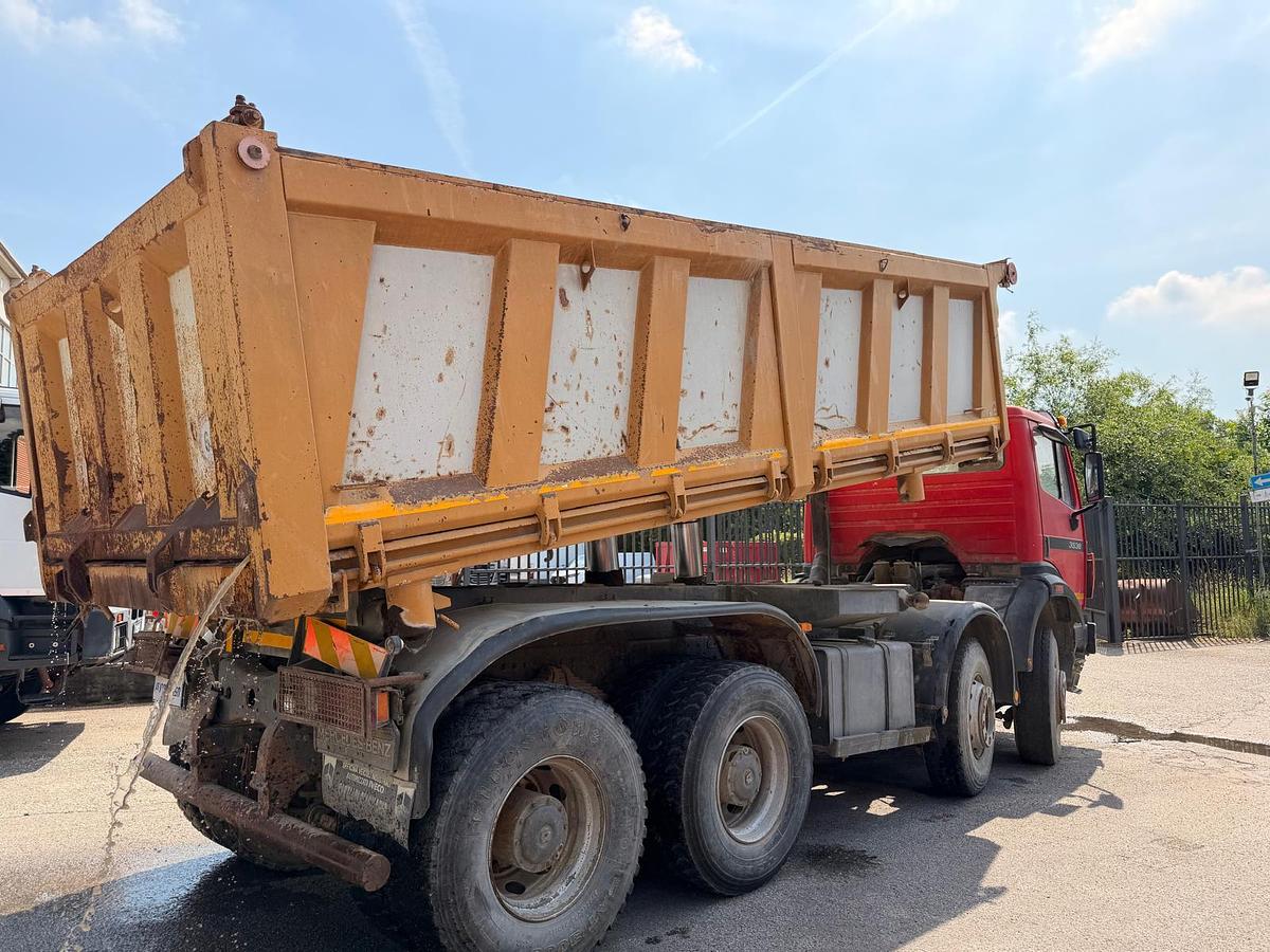 Usato MOTRICE QUATTRO ASSI MERCEDES SK 3538 RIBALTABILE POSTERIORE
