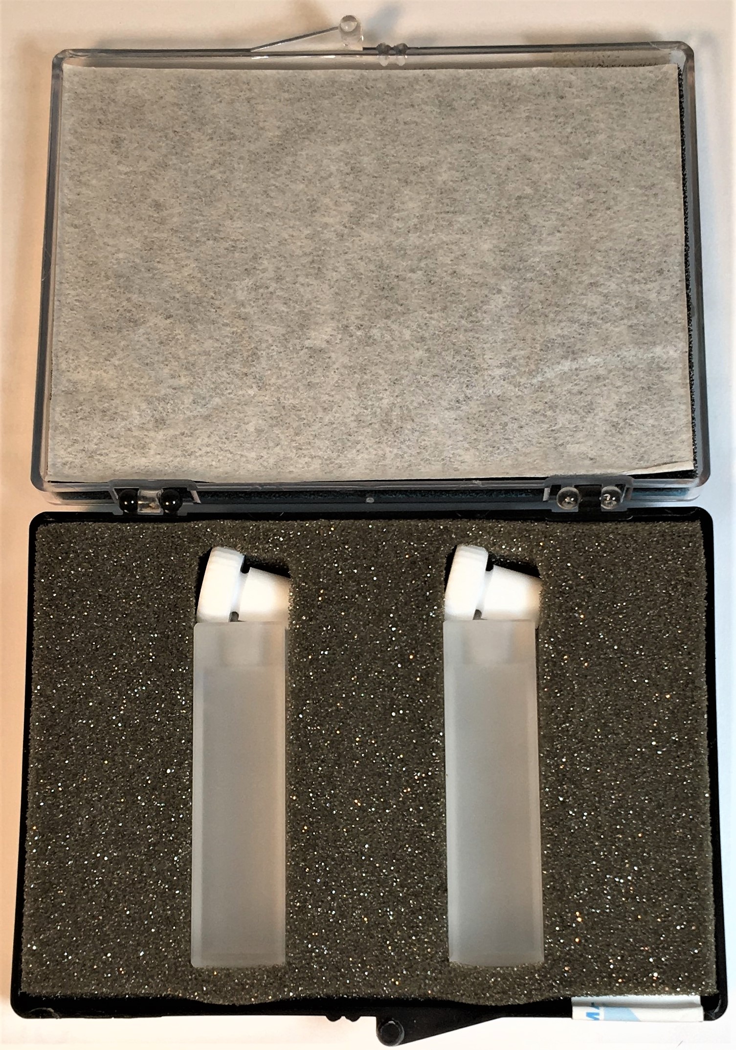 New Open Box Hellma 110-QS Quartz Macro Cell with Stopper - 10mm (Pack of 2)