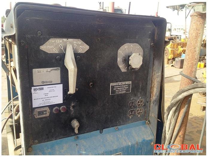 Used Item 0818 : Miller 251 Big Blue Welding Machine