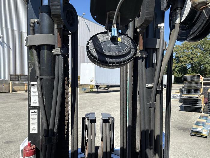 Used 12,000 POUND HYSTER MODEL S120FT ROLL CLAMP FORKLIFT WITH 60" CASCADE CLAMP