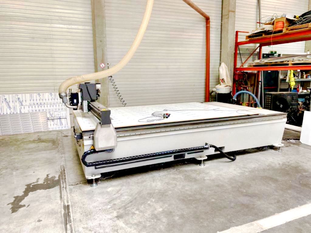 Used Multicam 1000 series 