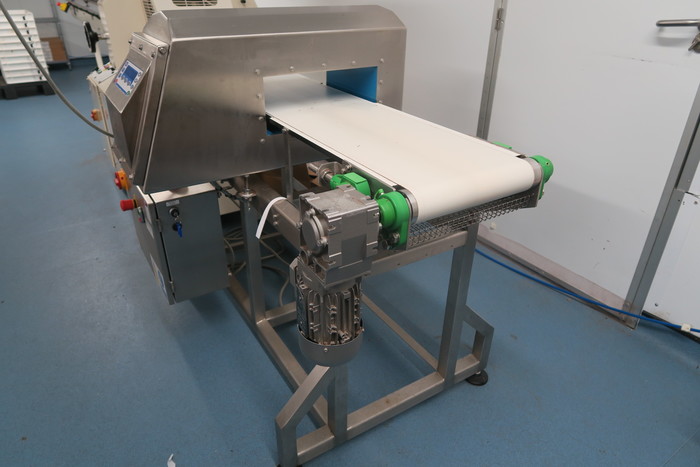 Used Loma IQ3 Metal Detector