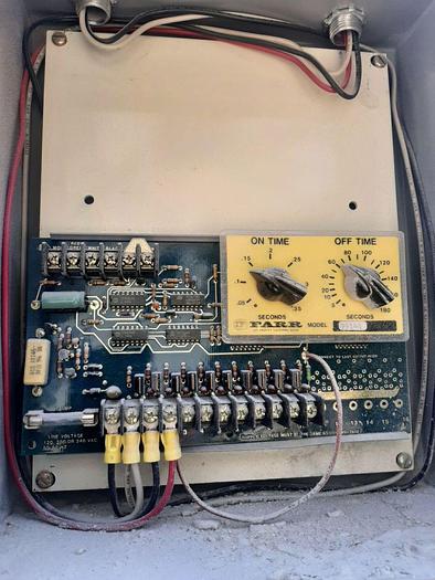 Used Dust Collector, Baghouse, 564 SF, Farr Tenkay, Cartridge #S744530