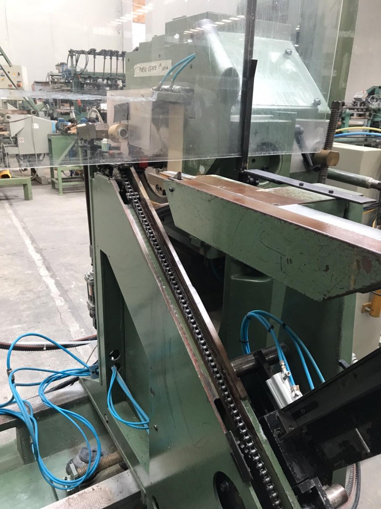 Usato 1990 Tenonatrice stondante doppia, automatica, marca Bacci