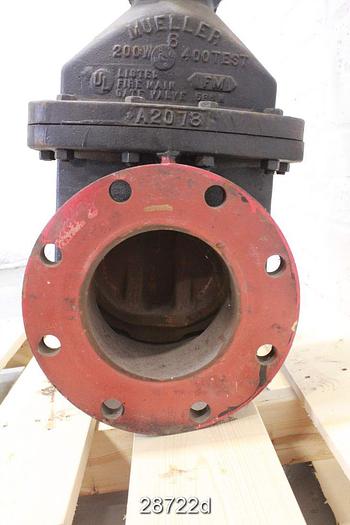 Used Mueller  6" Outside Stem And Yoke Hand Operated Knife Gate Valve #28722