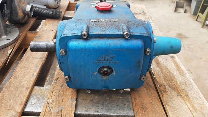 Used Pump, Piston, Cat Pumps, Mdl 3537, Plunger, 1.5" #S744186