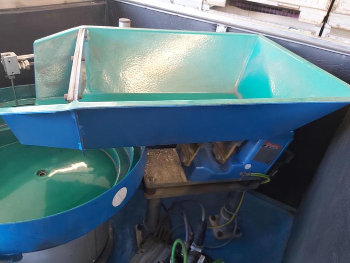 Gebraucht Wendelförderer und Bunkerförderer in Kabine, VL-12, VR-28, VEDT 2235-BT1, Ideatec