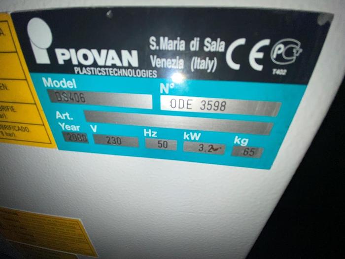 Used 2000 Piovan DS406 Desiccant Dryer System