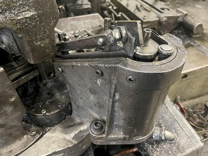 Used Header Progressive Bolt Maker National