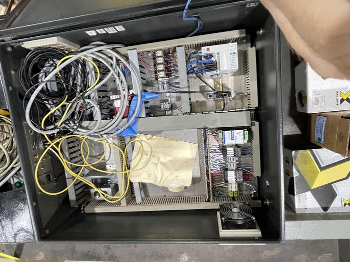 Used FANUC FANUC ARC MATE 120iB MIG WELDING CELL WITH LINCOLN 455M AND INDEX TABLE 5' X 8' RJ3iB CONTROL