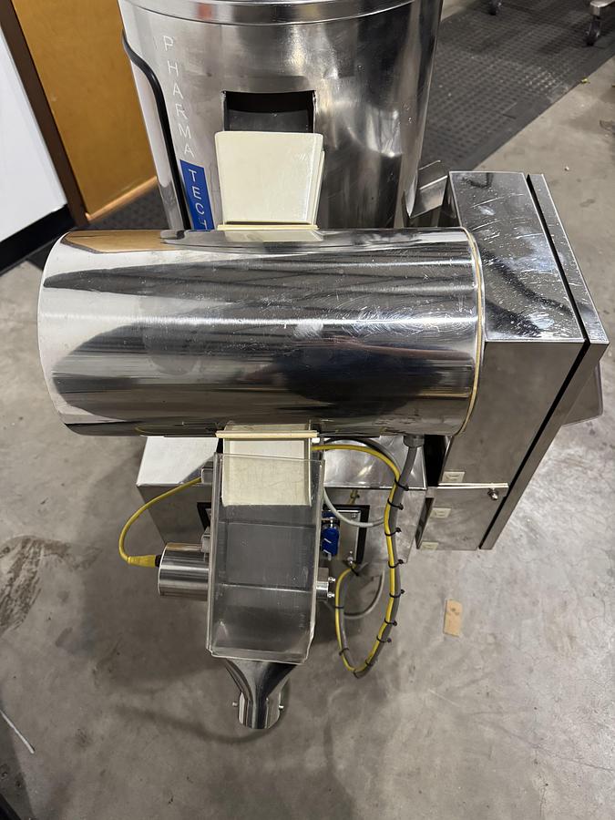Used Pharma technologies Deduster & metal detector