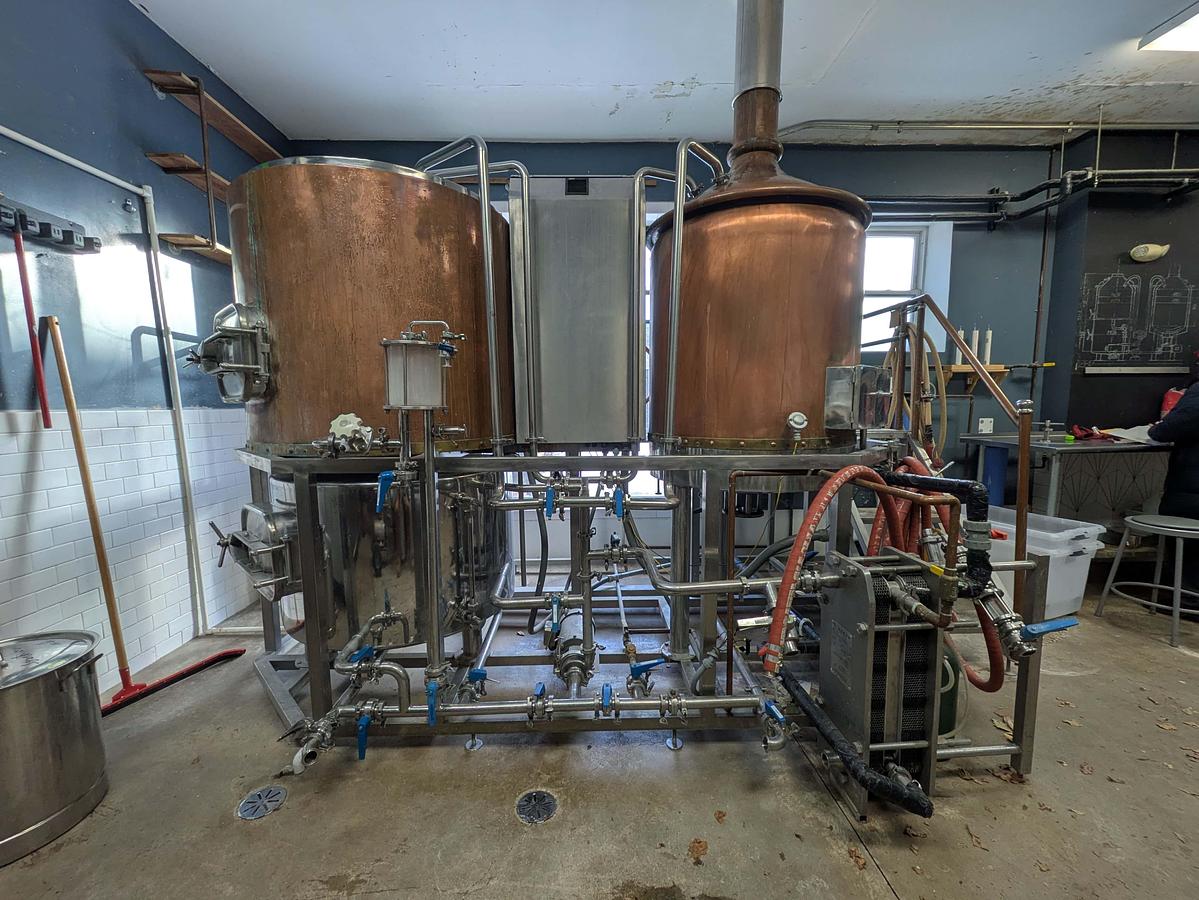 Used 3.5 bbl turnkey microbrewery Fermenter Tank System