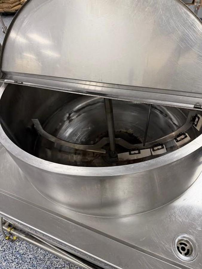 Used Complete Small Scale Gummy Line
