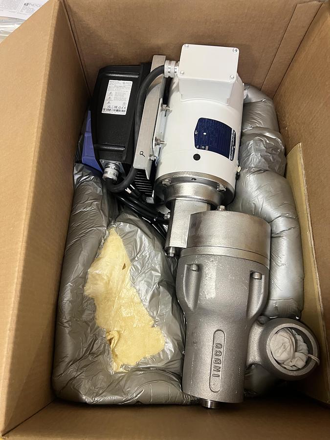 Used 200 Gallon Tank with lightening mixer