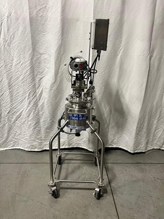 Used 3  Liter  SEI  Jacketed  Mixing  Tank