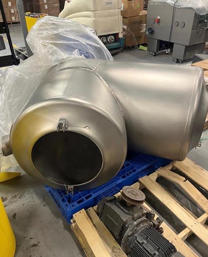 Used Used 20 Cuft PK V-Blender with control panel