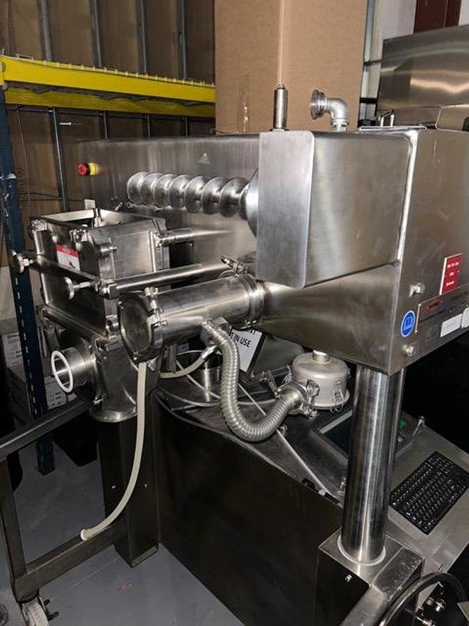 Used Fitzmill D6A Auger feed One used Fitzmill D6A