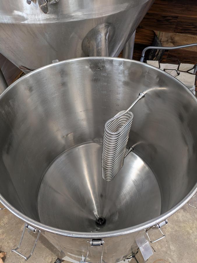 Used 3.5 bbl turnkey microbrewery Fermenter Tank System