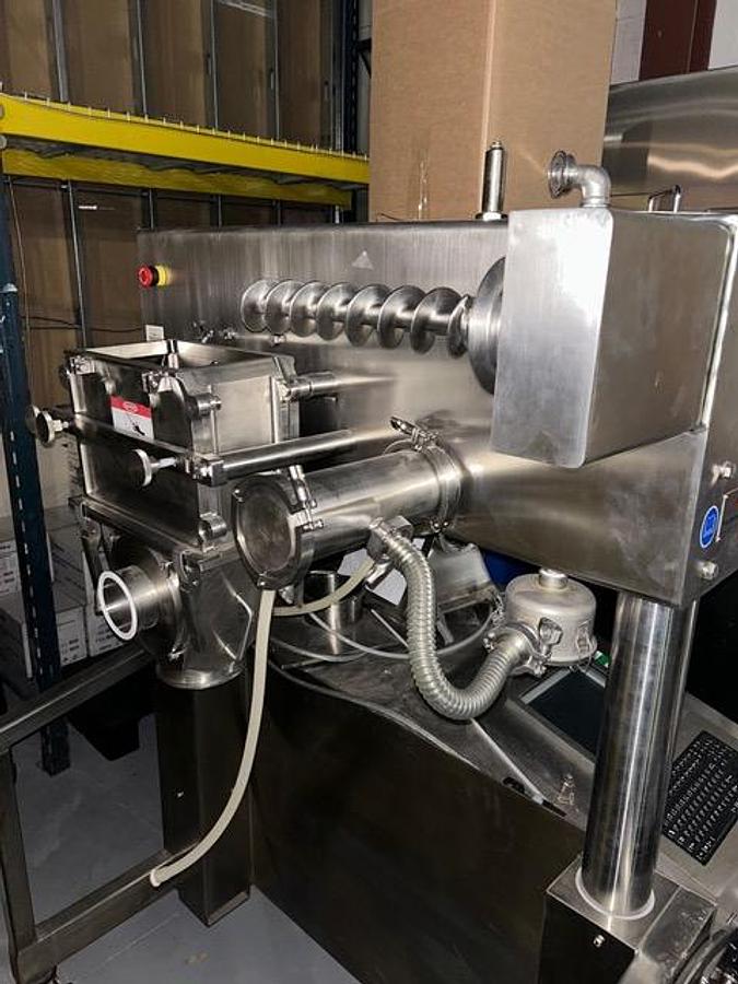 Used Fitzmill D6A Auger feed One used Fitzmill D6A