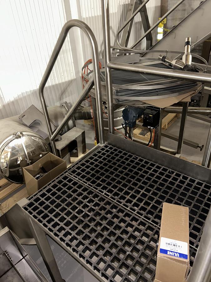 Used New Industries 5 cuft V Blender with intensifier bar 